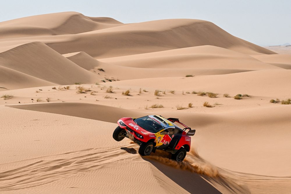 Sébastien Loeb und Fabian Lurquin bei der Rallye Dakar 2024 (Bild: Patrick Hertzog/AFP)