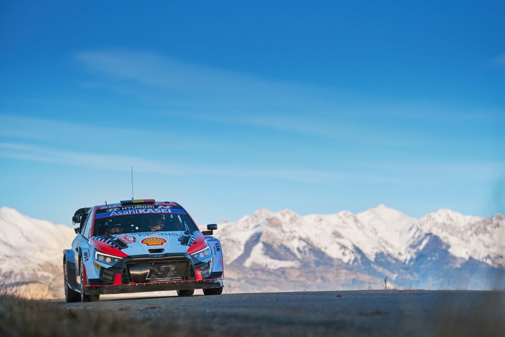 Thierry Neuville/Martijn Wydaeghe beim Shakedown der Rallye Monte-Carlo (Bild: Romain Thuillier/Hyundai Motorsport)