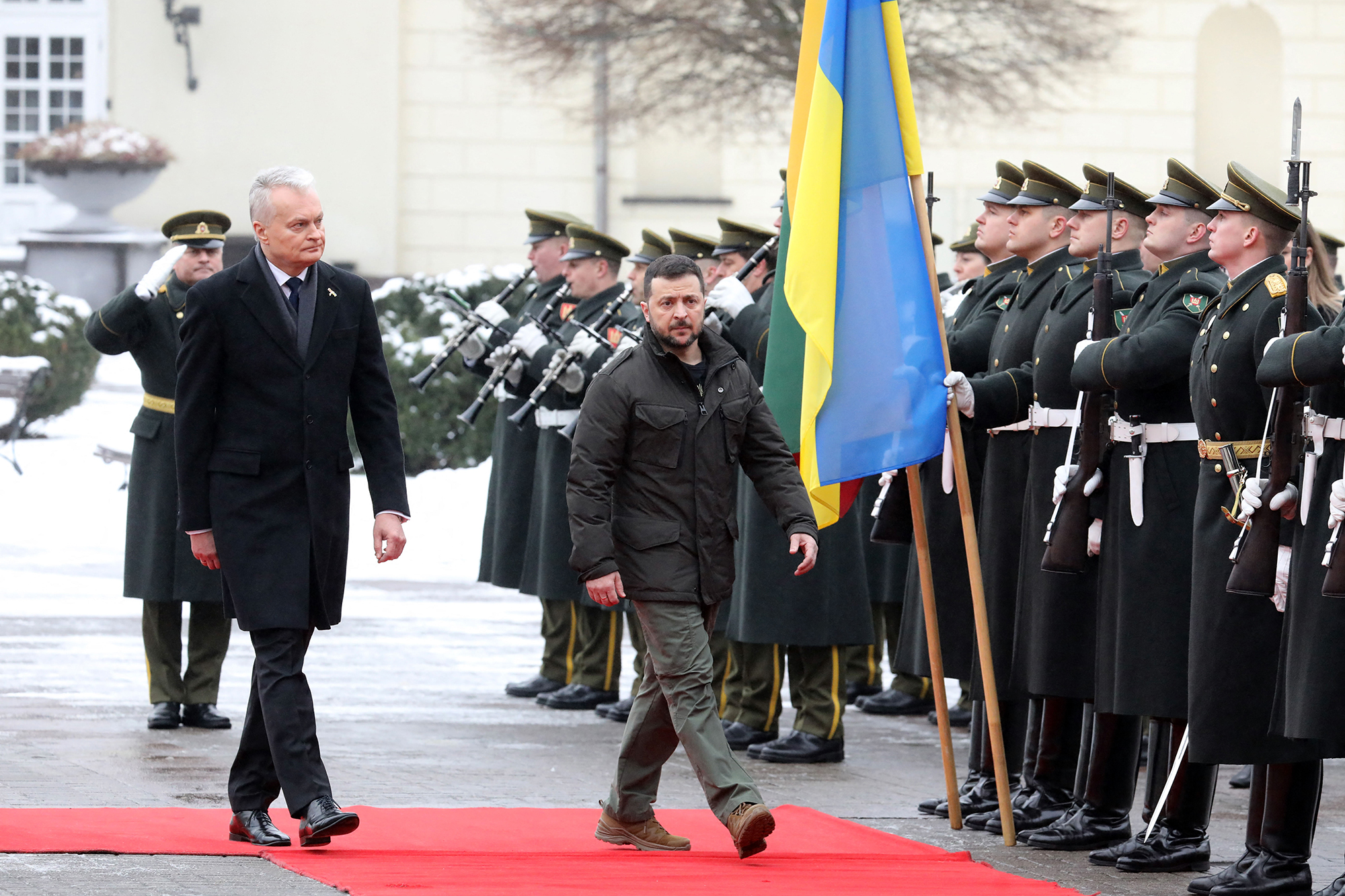 Der ukrainische Präsident Wolodymyr Selenskyj mit seinem litauischen Amtkollegen Gitanas Nauseda (Bild: Petras Malukas/AFP)