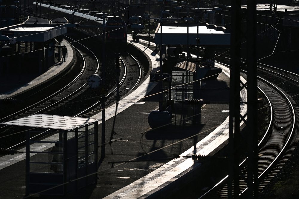 Die meisten Bahnen fallen während des Streiks aus (Bild: Kirill Kudryavtsev/AFP)