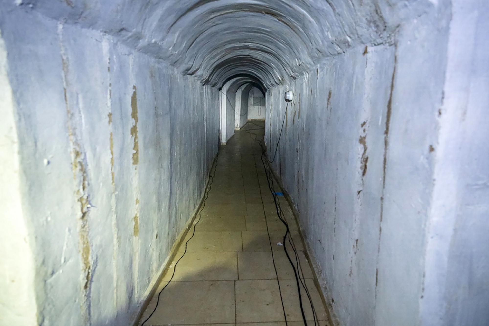 Der Tunnel in der Stadt Chan Junis im Süden des Gazastreifens (Bild: Israeli Army/Handout/AFP)