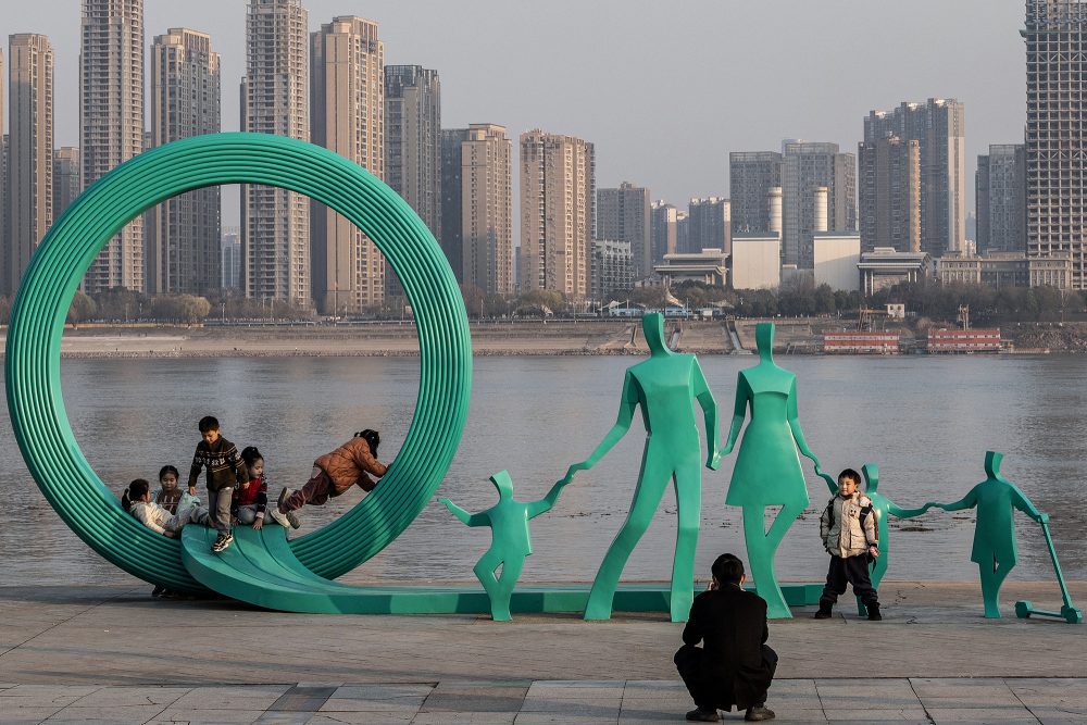 Kinder spielen in Wuhan