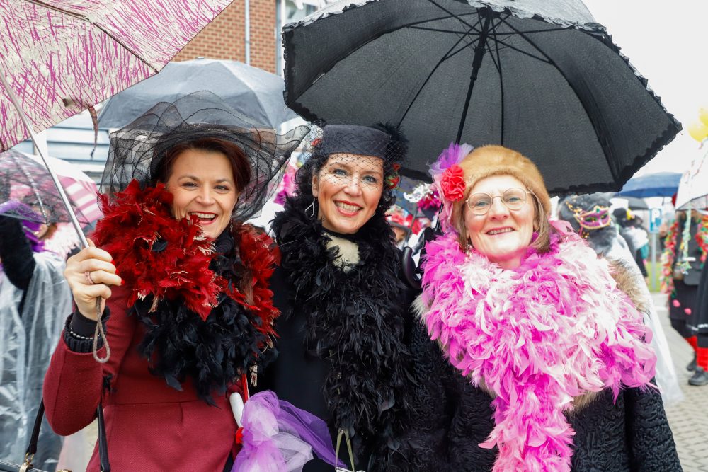 Altweiber 2024 in Eupen (Bild: Julien Claessen/BRF)