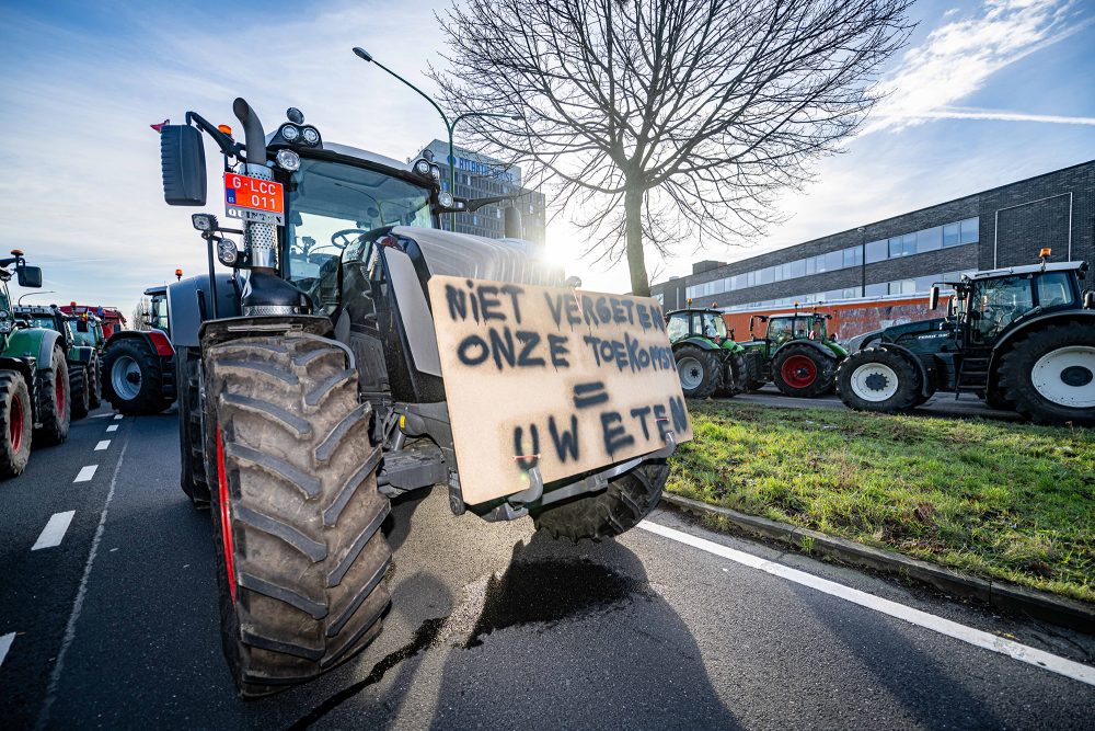 Bauernproteste am Hafen von Antwerpen am Dienstag (Bild: Jonas Roosens/Belga)