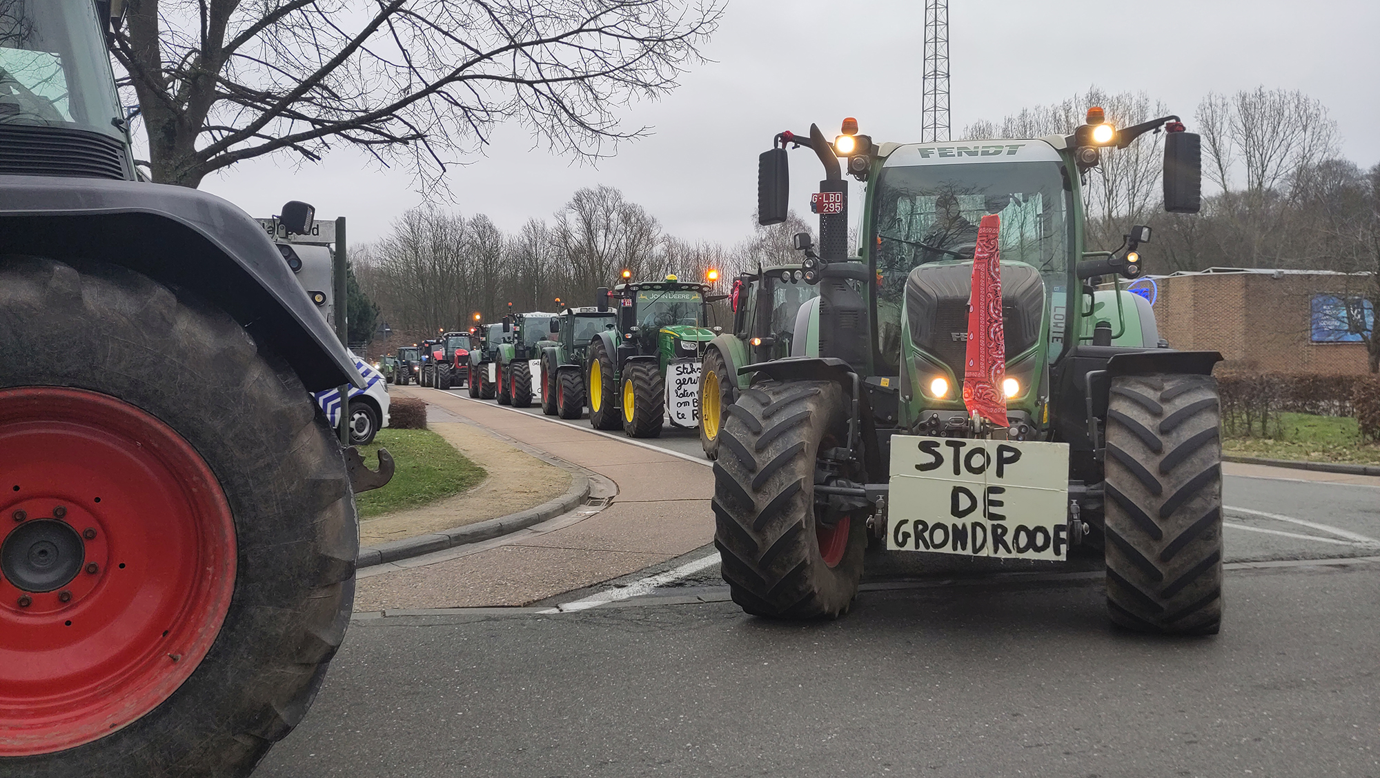 Bauern protestieren in Aarschot (Bild: Ine Gillis/Belga)