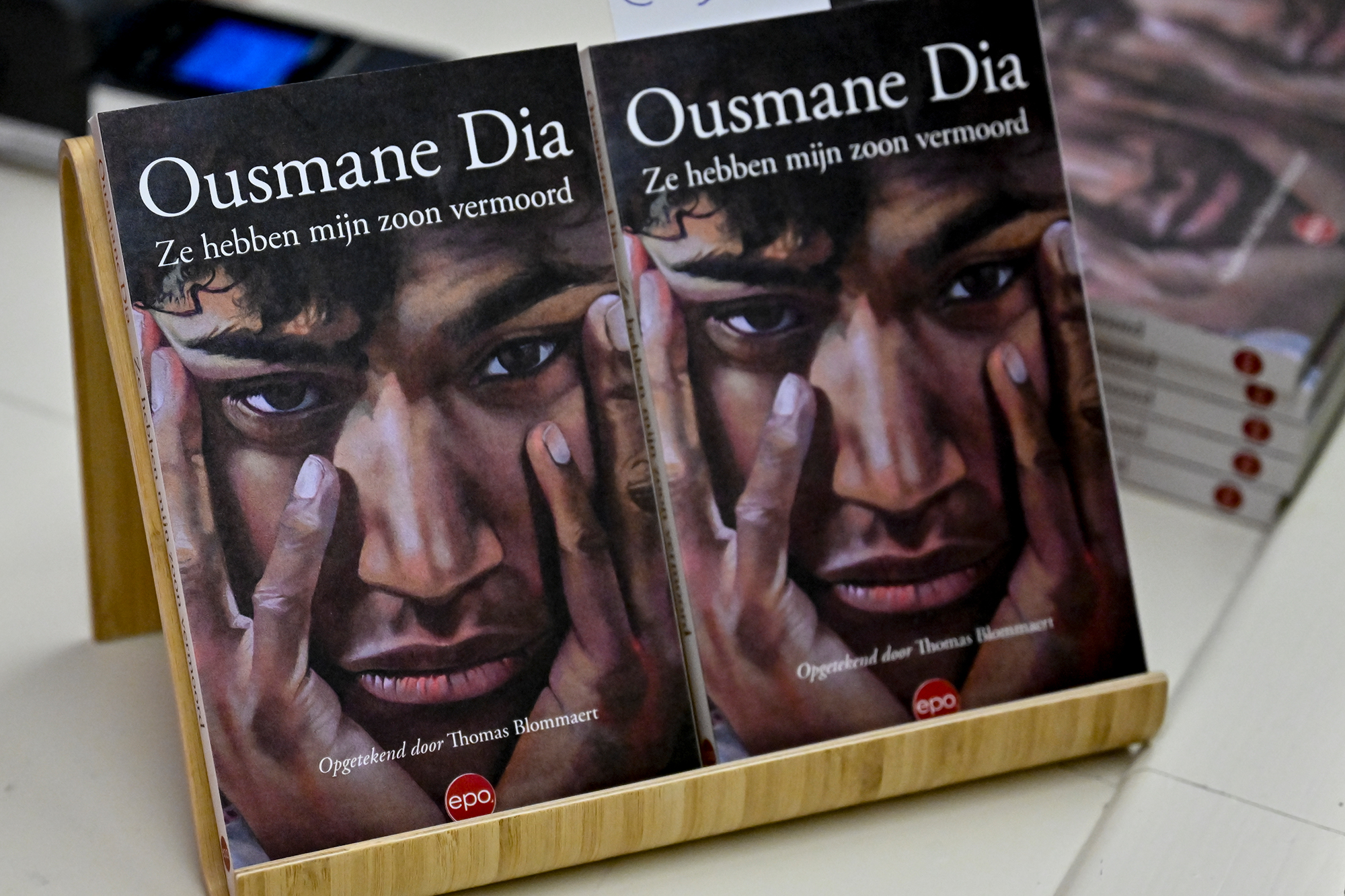 'Ze hebben mijn zoon vermoord' von Ousmane Dia (Bild: Dirk Waem/Belga)