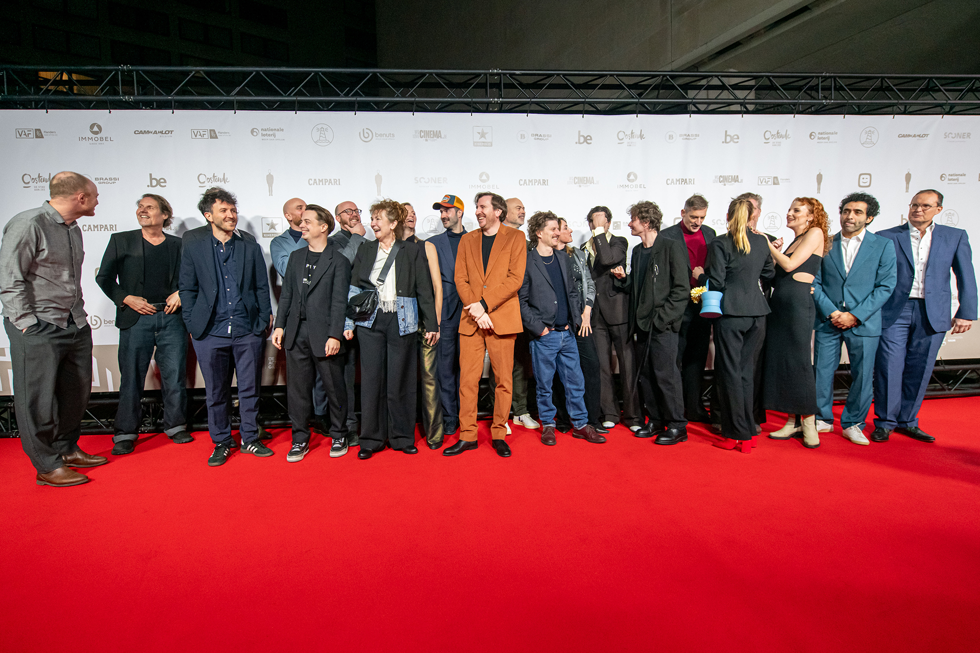 Preisträger und Gäste bei der Verleihung der flämischen Filmpreise "Ensors" im Rahmen des "Film Festival Oostende" (Bild: Jonas Roosens/Belga)