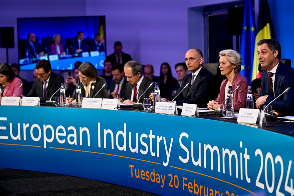 European Summit in Antwerpen: Treffen von EU und Vertretern der Industrie