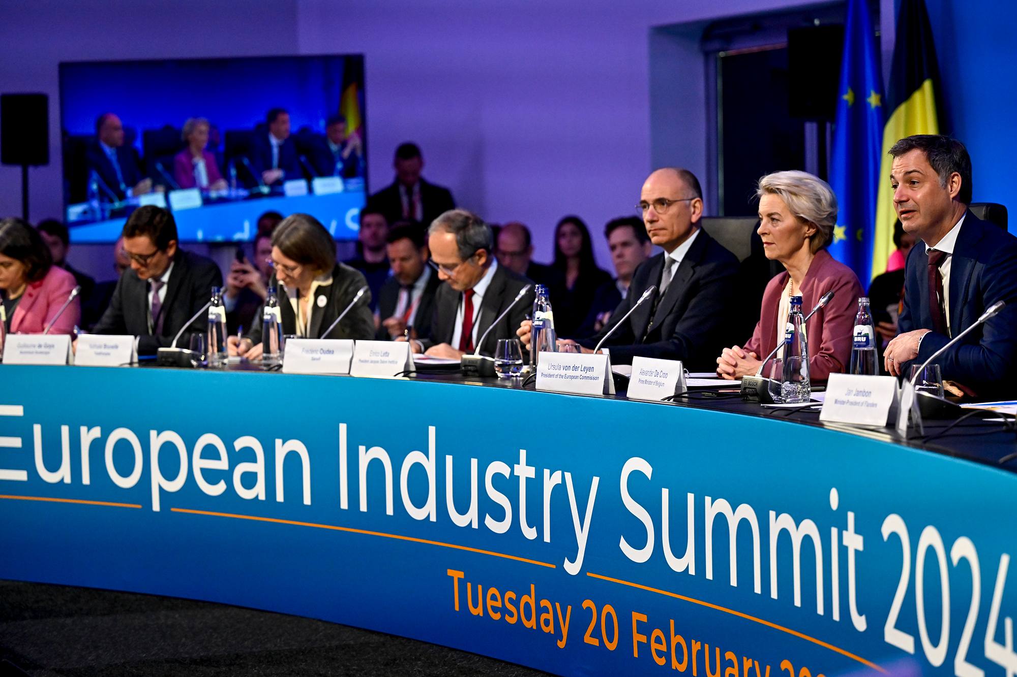 European Summit in Antwerpen: Treffen von EU und Vertretern der Industrie