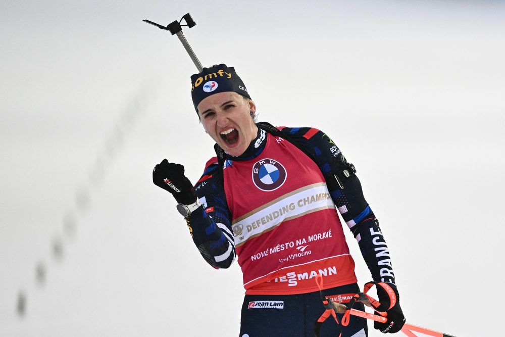 Julia Simon sicherte sich Gold in der Verfolgung (Bild: Joe Klamar/AFP)