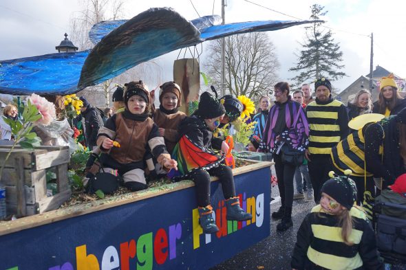 Karnevalszug 2024 in Deidenberg (Bild: Stephan Pesch/BRF)