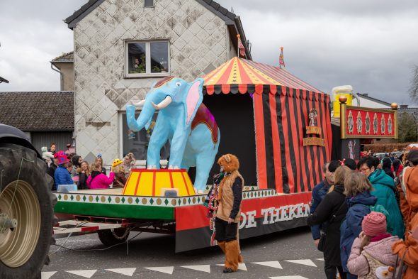 Karnevalszug Raeren 2024 (Bild: Olivier Krickel/BRF)