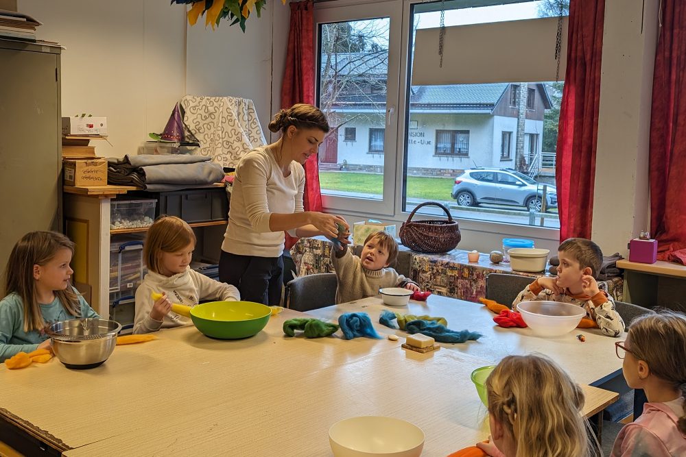 "Kreatives Naturerleben" für Vier- bis Sechsjährige in Bütgenbach (Bild: Gudrun Hunold/BRF)