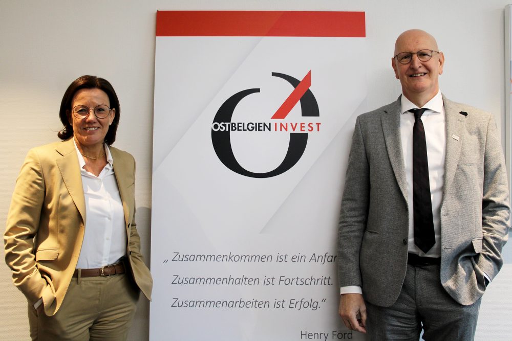 OstbelgienInvest feiert 35-jähriges Bestehen: CEO Margit Veithen und Verwaltungsratspräsident Wilfried Niessen (Bild: Lindsay Ahn/BRF)