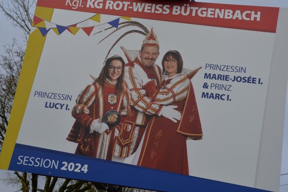 Rosenmontagszug in Bütgenbach 2024 (Bild: Alfons Henkes/BRF)