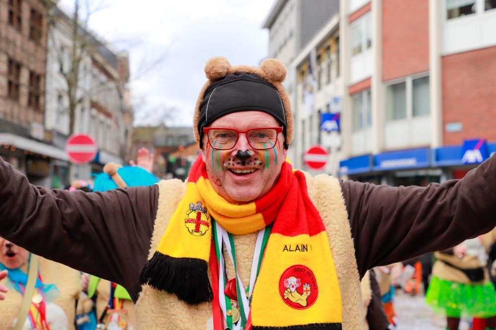 Rosenmontagszug Eupen (Bild: Julien Claessen/BRF)