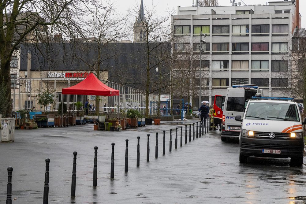 Der Tatort der Schießerei in Saint-Gilles (Bild: Nicolas Maeterlinck/Belga)