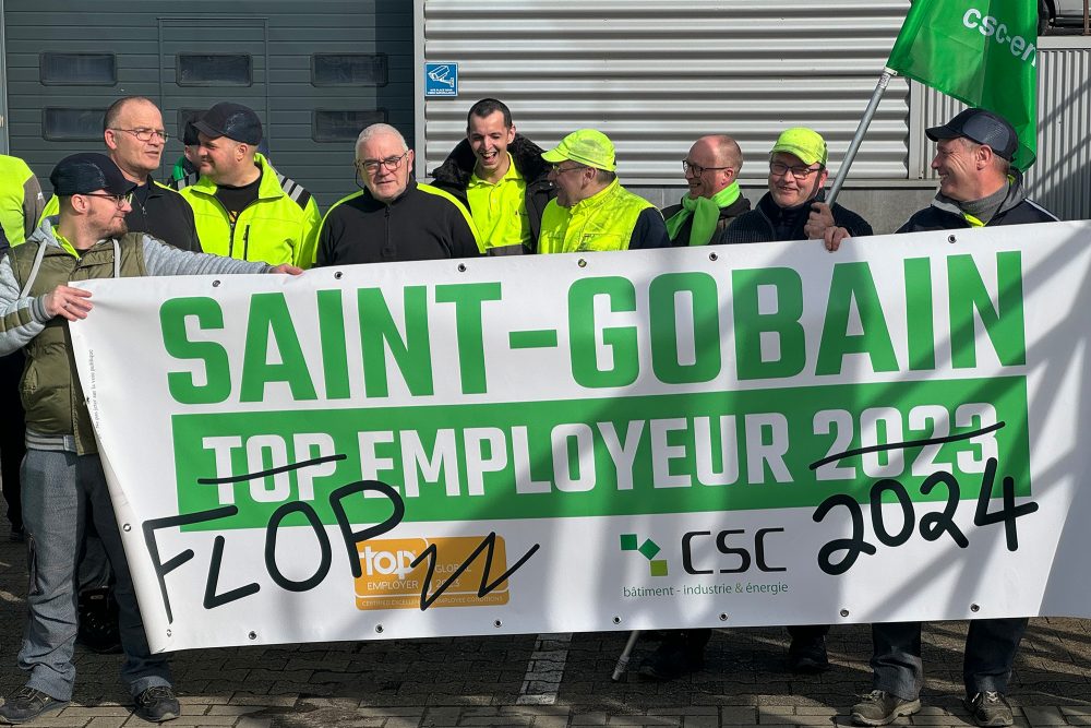 Gewerkschaftsprotest bei Saint-Gobain in Eupen (Bild: Manuel Zimmermann/BRF)