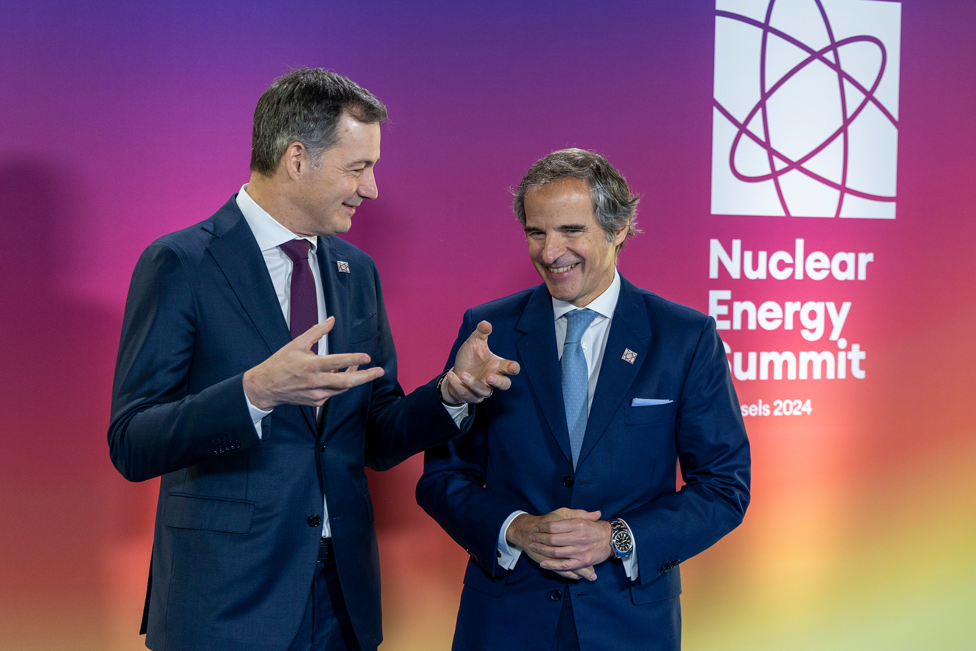 Premierminister De Croo und Mariano Grossi, Direktor der Internationalen Atomenergiebehörde, am Donnerstag in Brüssel