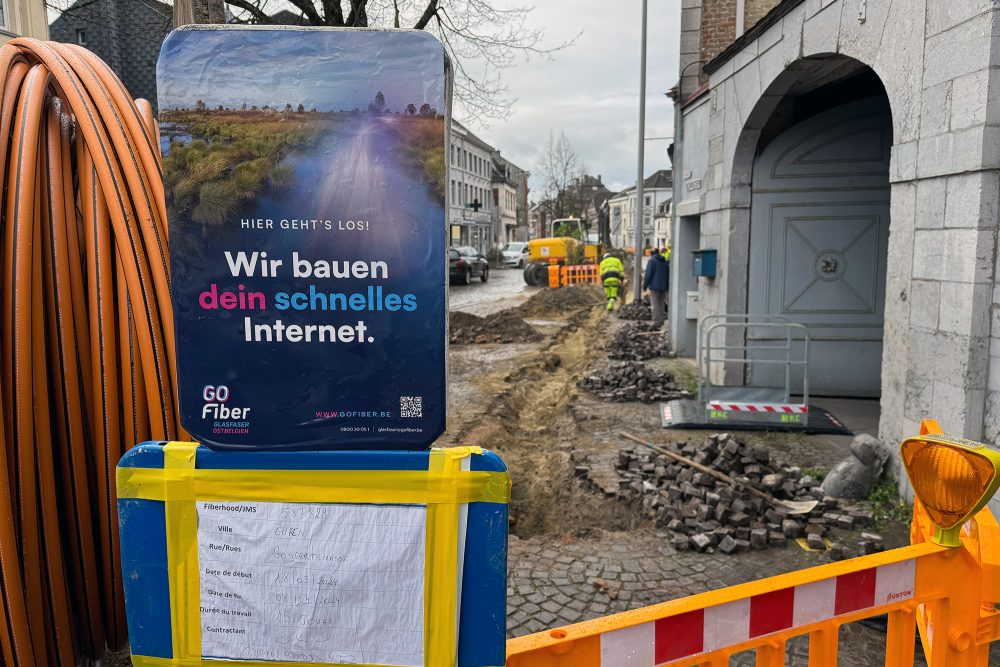 Arbeiten in der Eupener Innenstadt zur Glasfaseranbindung