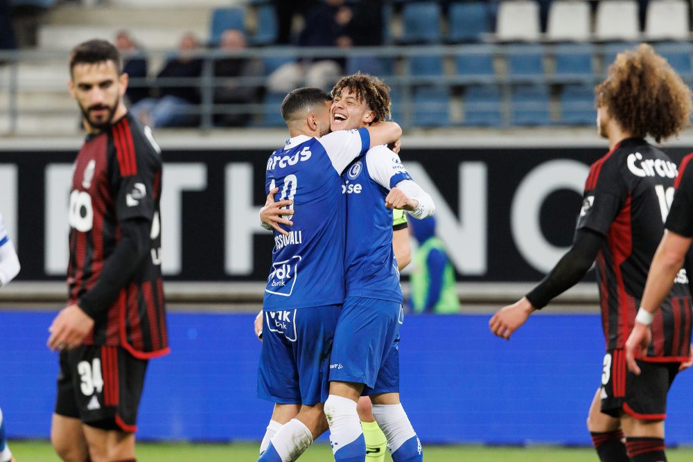 Gent besiegt Standard Lüttich mit 5:1 - Tarik Tissoudali feiert seinen Treffer