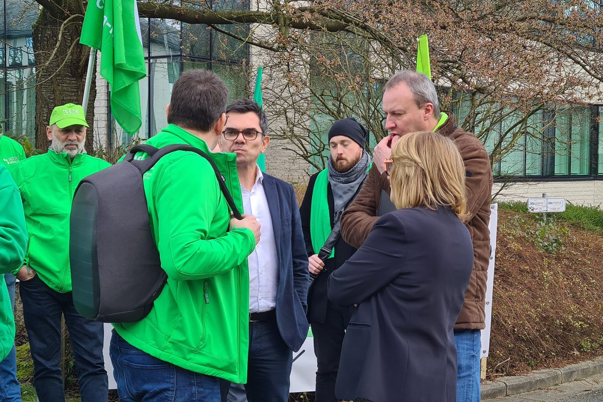 Protestaktion bei Saint-Gobain in Wavre (7.3.2024)