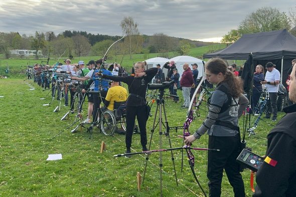 Erstes Outdoor-Turnier der Bogenschützen "Dree Schteng Archery"