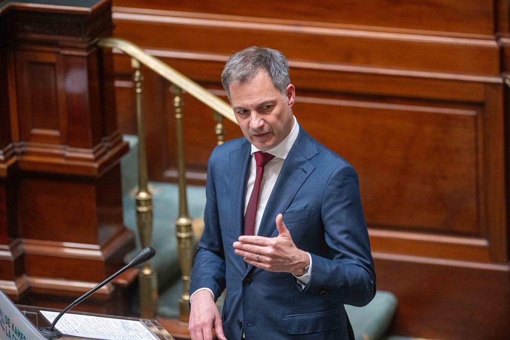 Premier Alexander De Croo in der Kammer (Bild: Jonas Roosens/Belga)