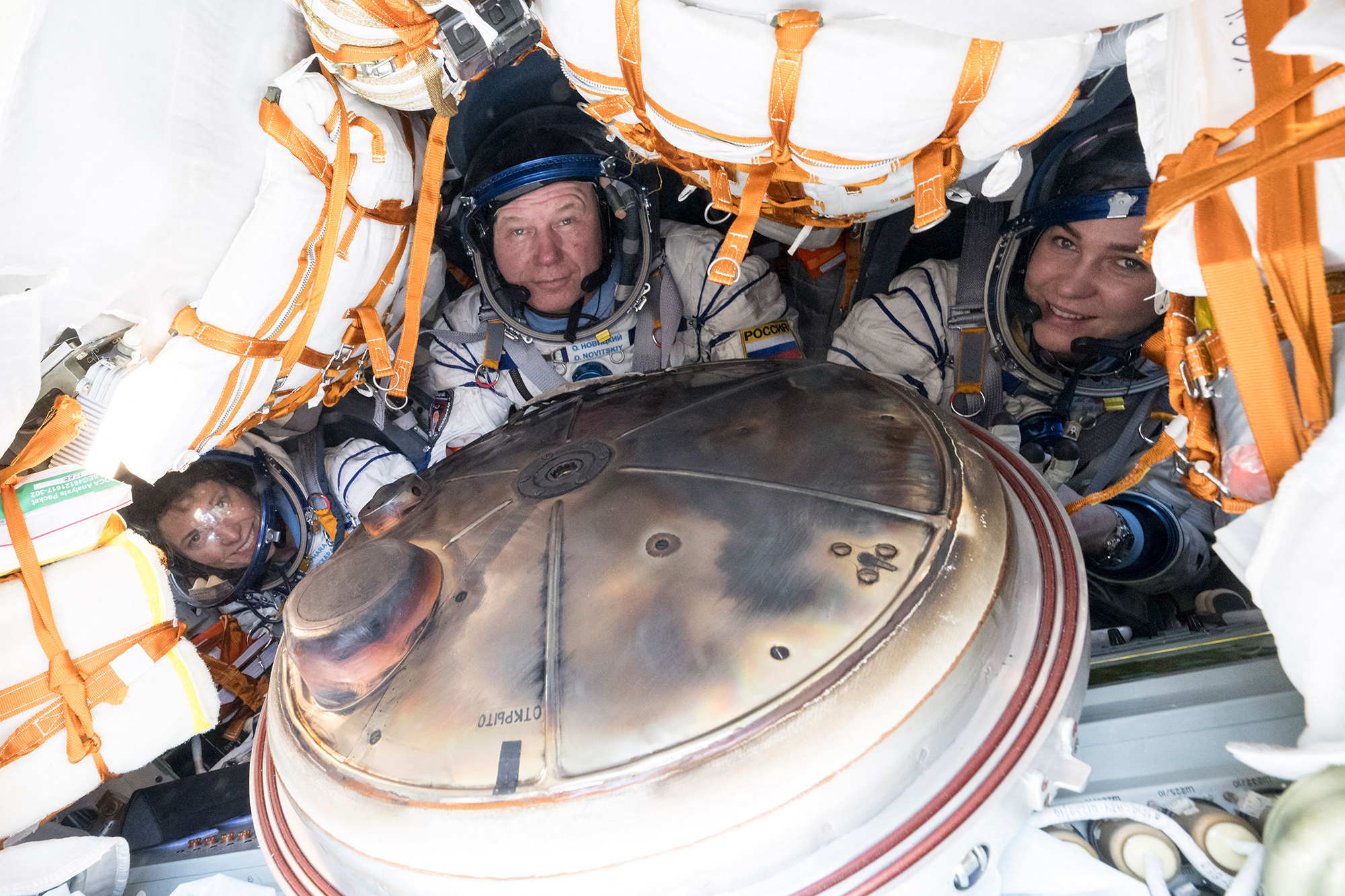 Die Rückkehrer der ISS: Loral O'Hara, Oleg Novitskiy und Marina Vasilevskaya
