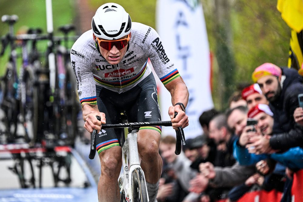 Mathieu van der Poel bei der Flandern-Rundfahrt (Bild: Tom Goyvaerts/Belga)