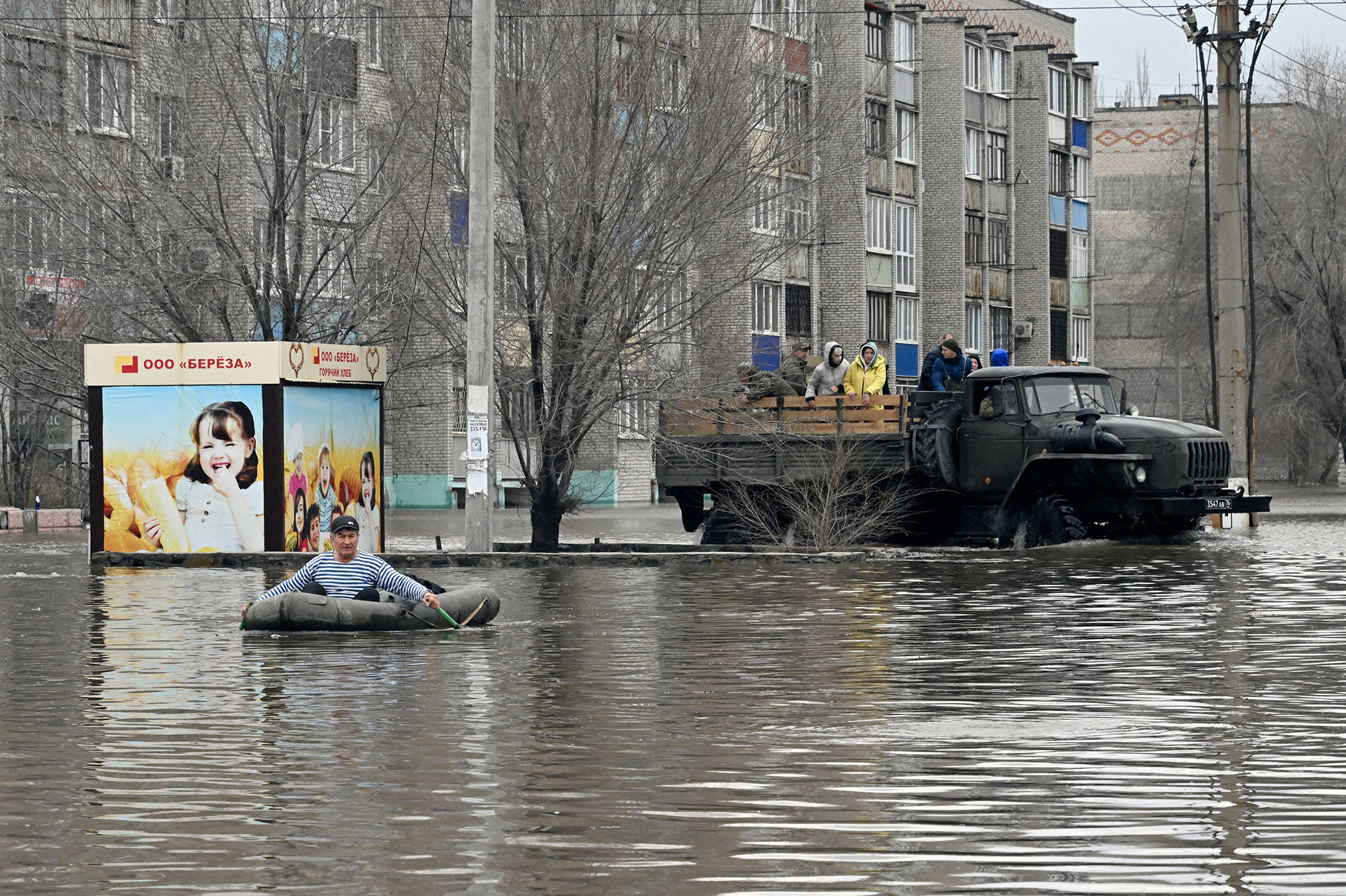 Überschwemmungen in Russland in der Region Orenburg