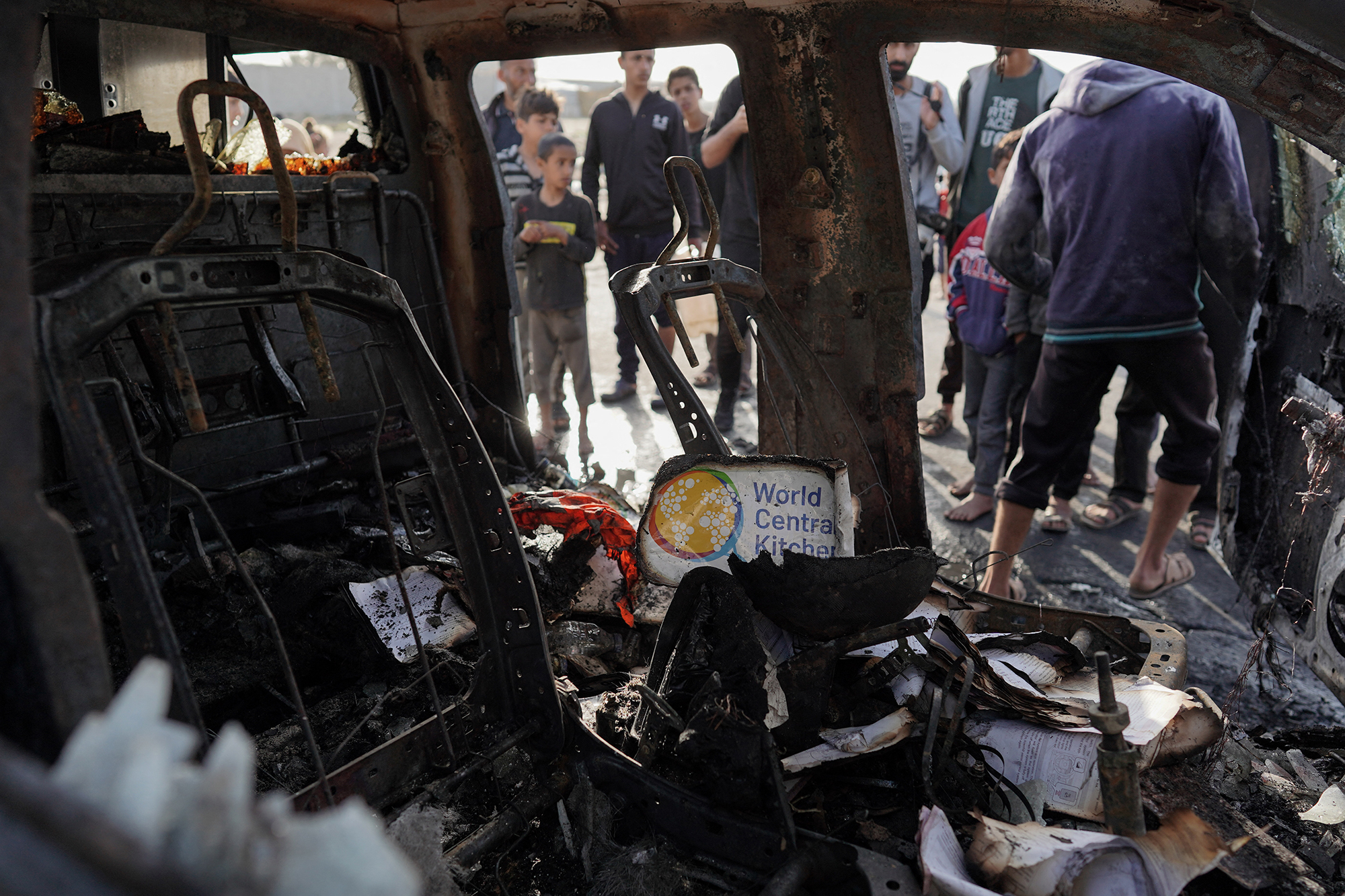 Fahrzeug der Hilfsorganisation World Central Kitchen, das bei einem israelischen Luftangriff getroffen wurde