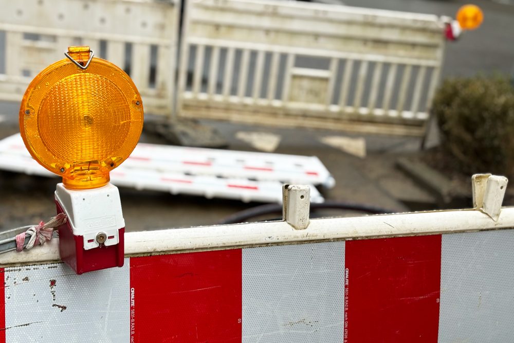 Absperrung bei Straßenarbeiten