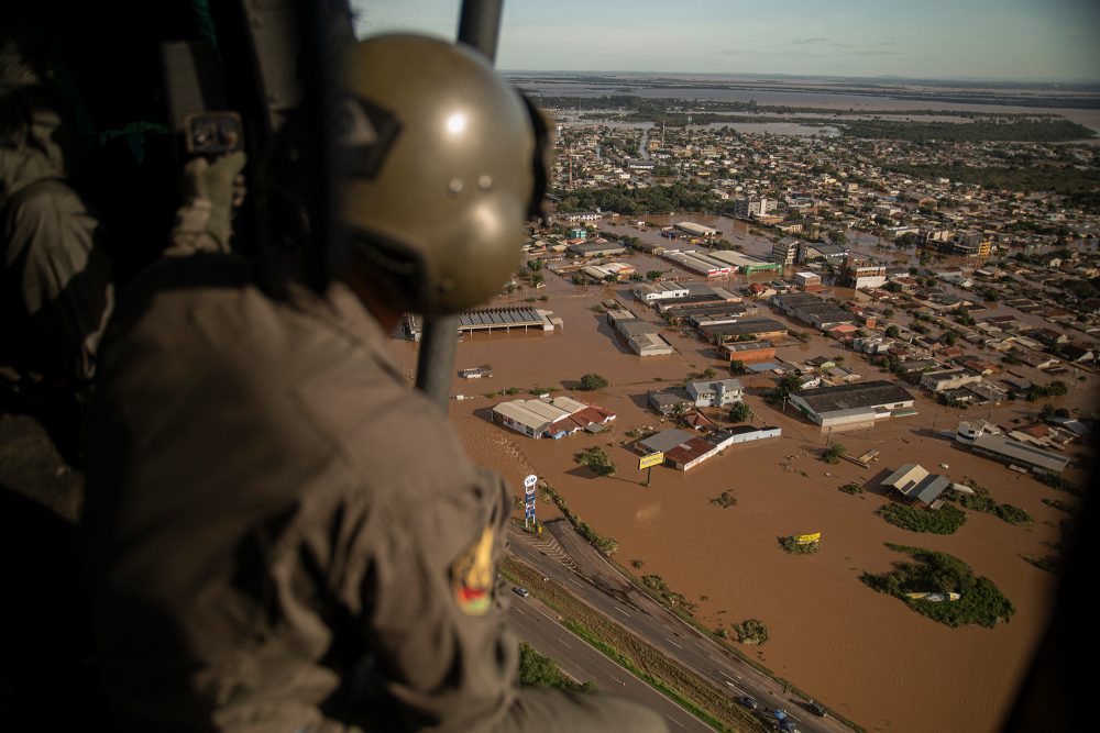 Blick auf die Überschwemmungen in El Dorado do Sul