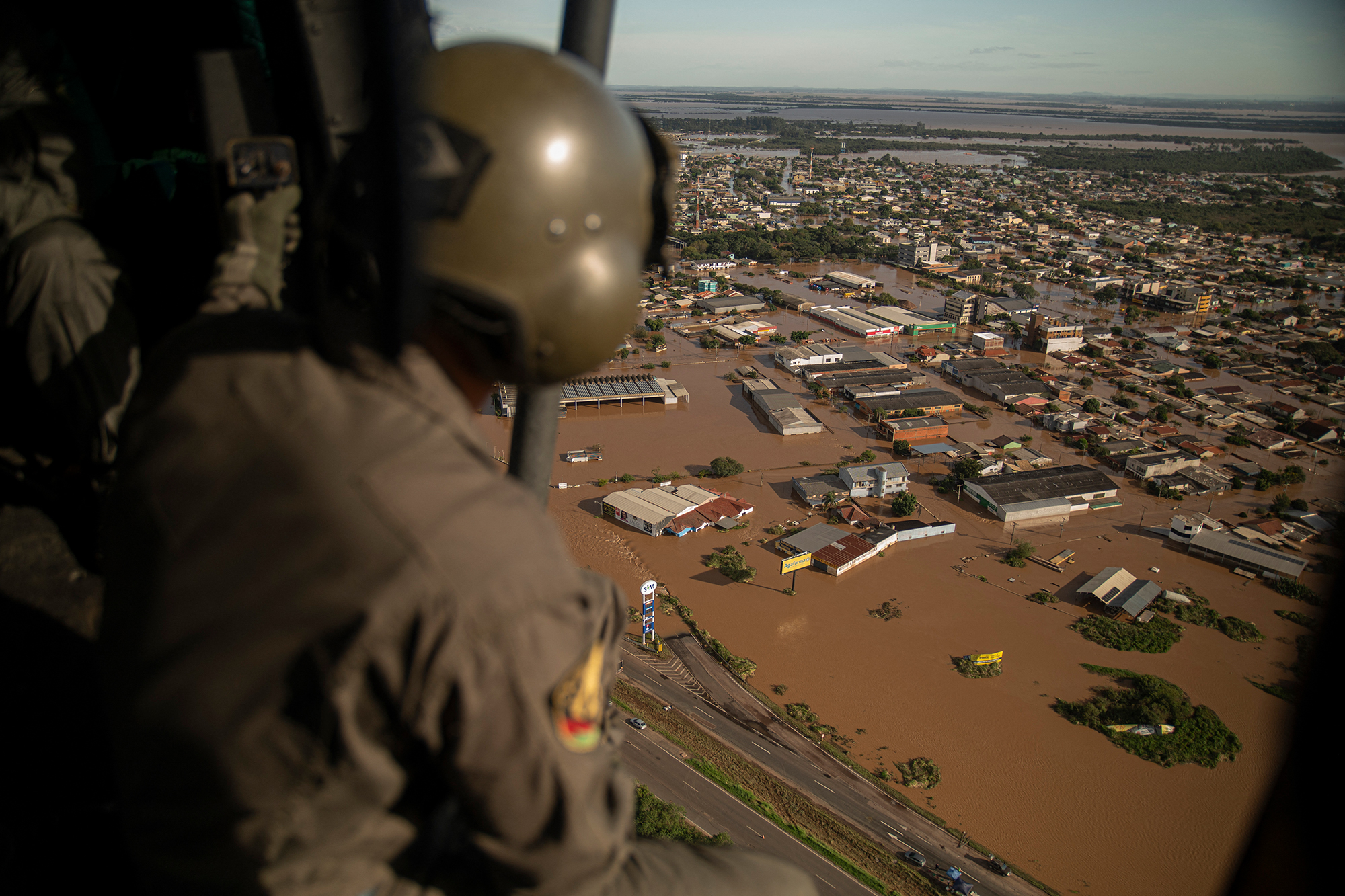 Blick auf die Überschwemmungen in El Dorado do Sul