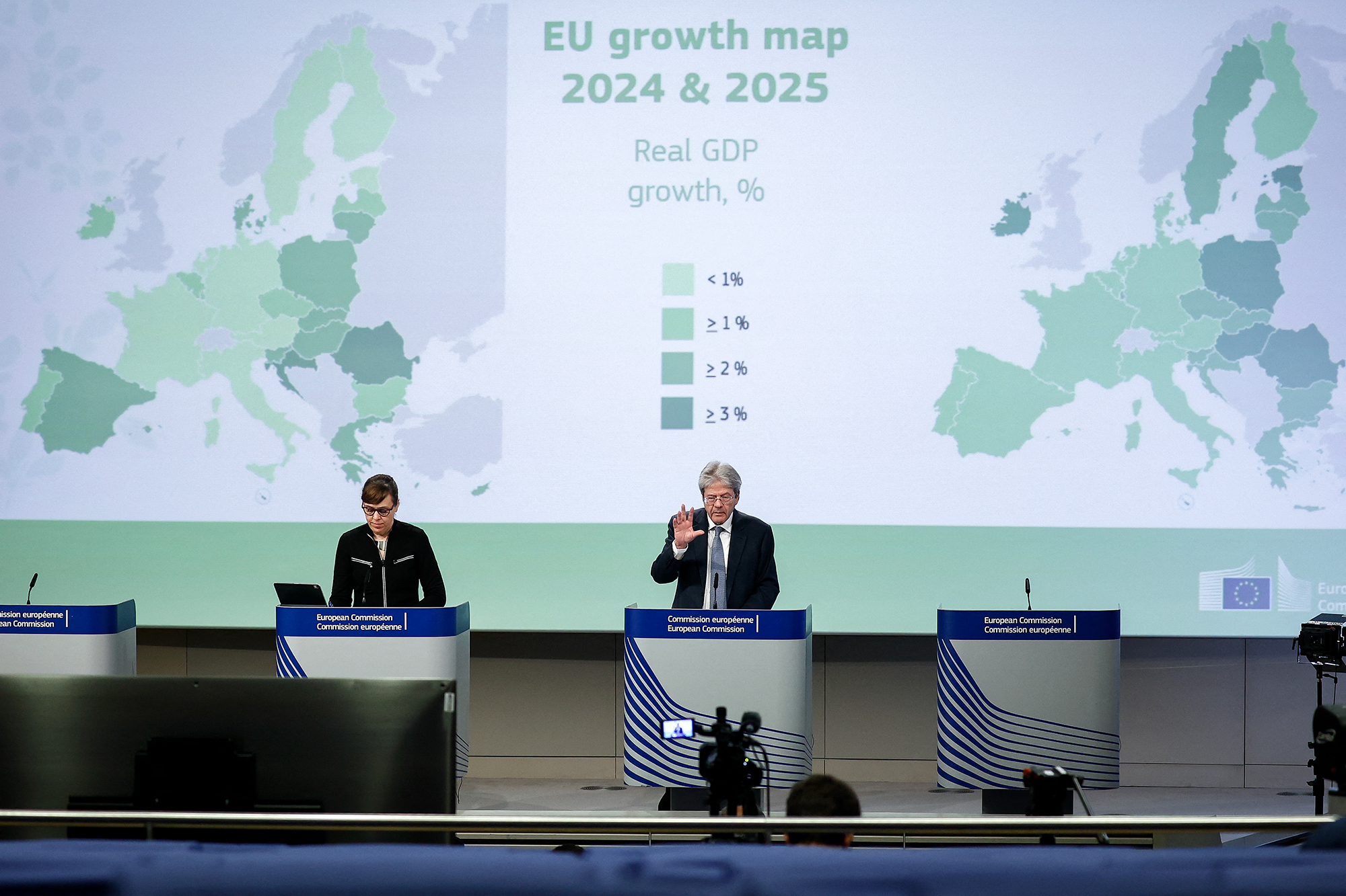 EU-Wirtschaftskommissar Paolo Gentiloni stellt die Zahlen vor