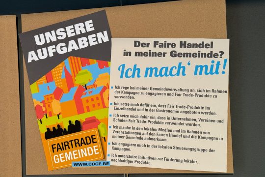 Informationsunterlagen zum Fairen Handel bei der Veranstaltung zu zehn Jahren "Fairtrade-Gemeinde" Eupen