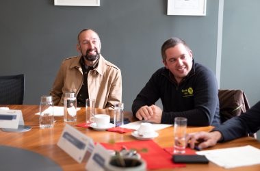 Michael Dahlen, Vertreter des Landwirtschaftssektors im Begleitausschuss Raumordnung der DG, und Christoph Baum, Vorsitzender des Grünen Kreises