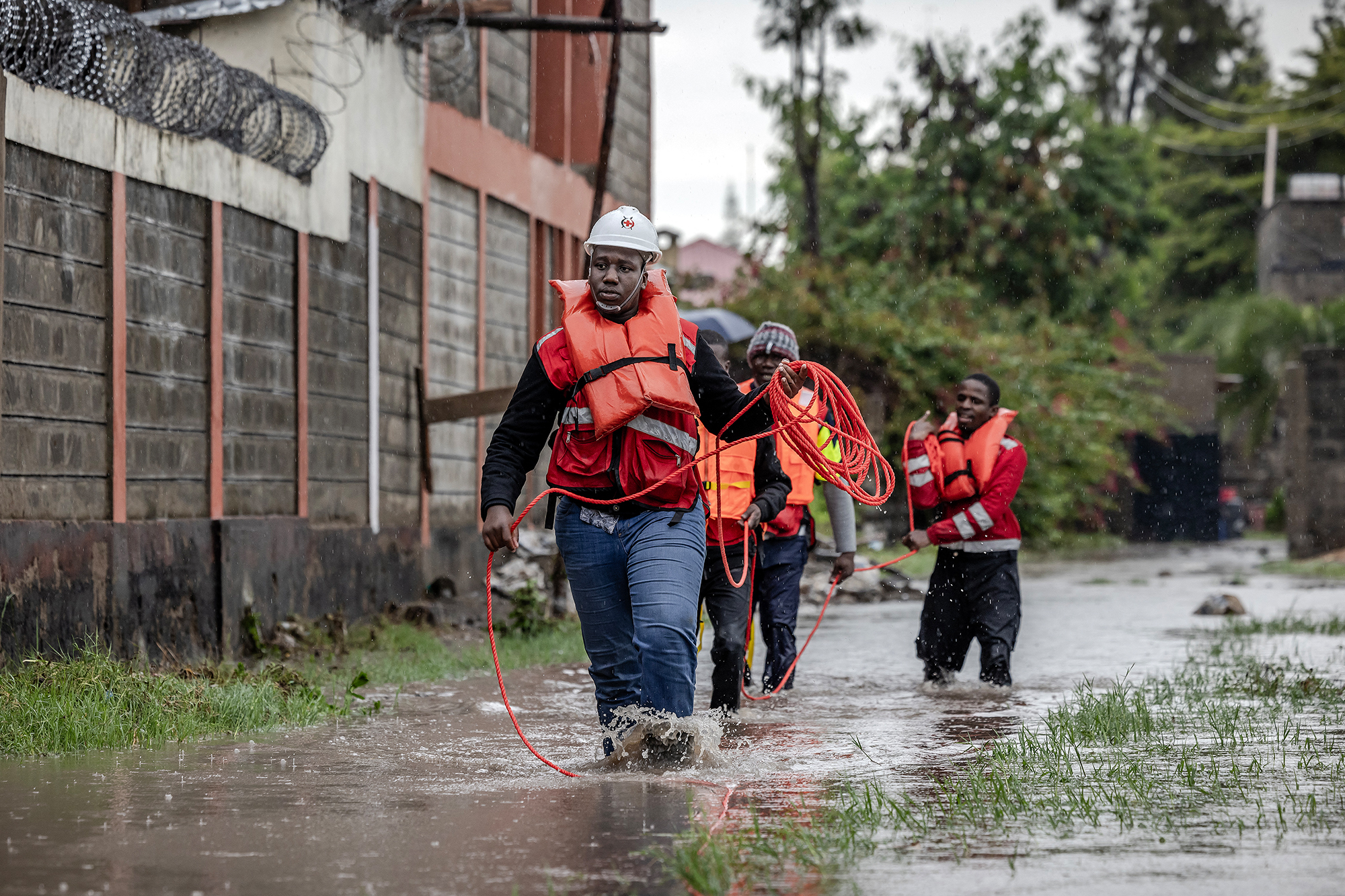Das kenianische Rote Kreuz bei Evakuierungen in Kitengela