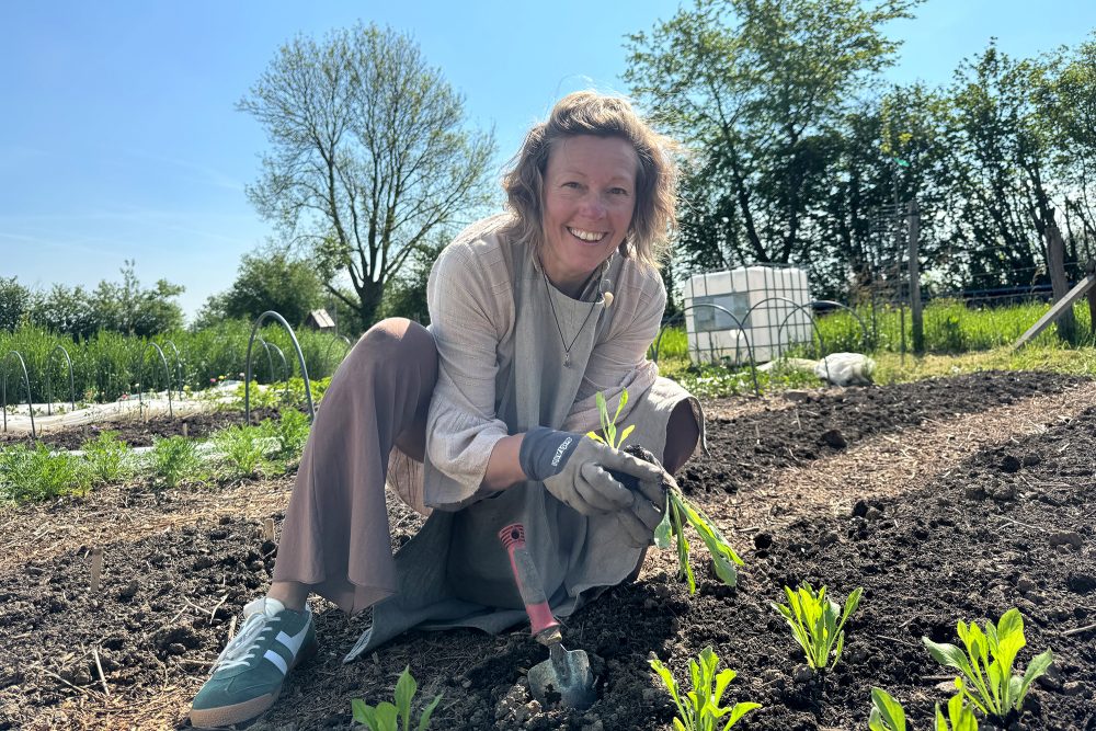 Nathalie Peters züchtet nachhaltige Blumen in Baelen