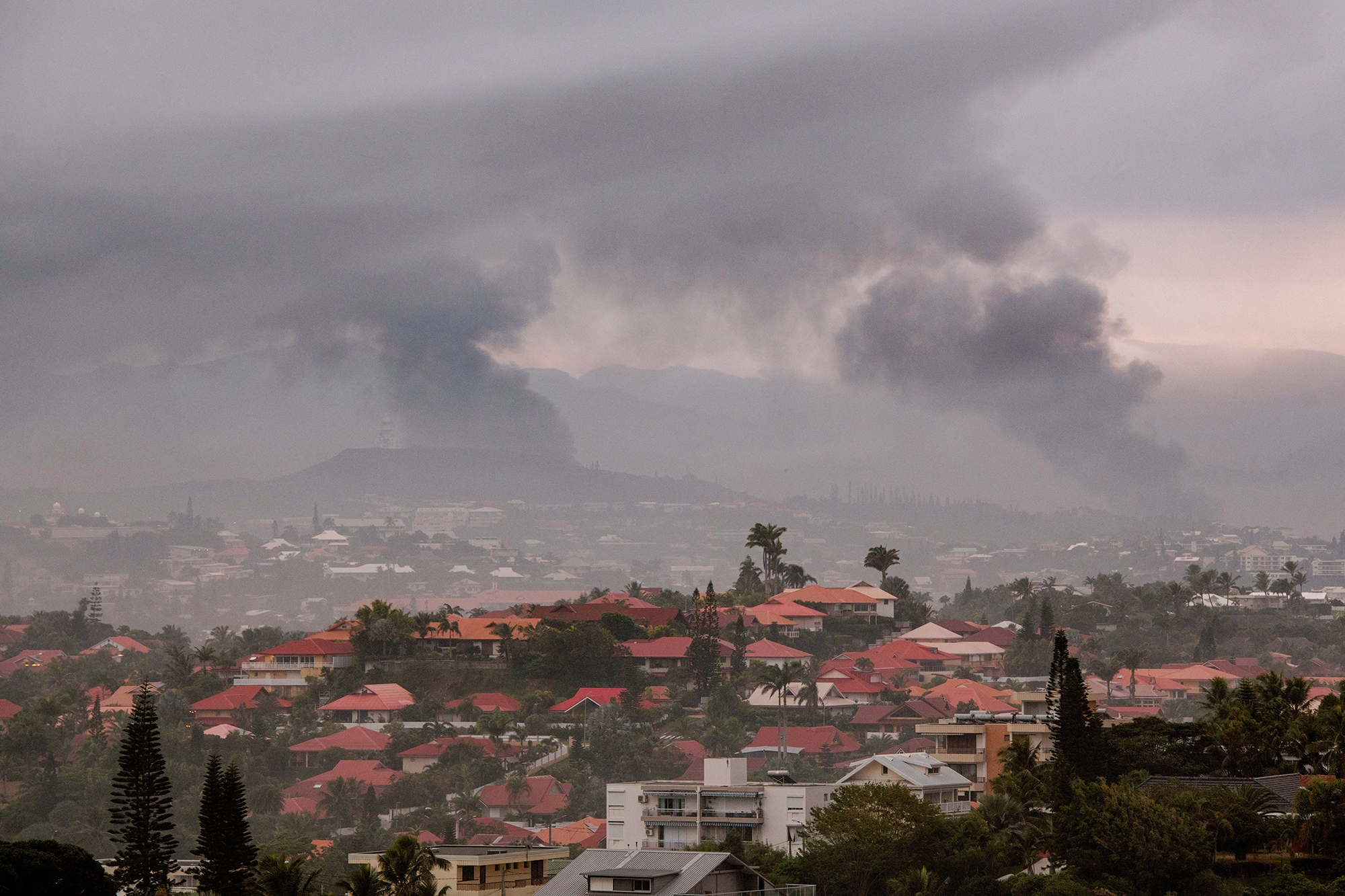 Von den Unruhen ist auch die Stadt Noumea betroffen