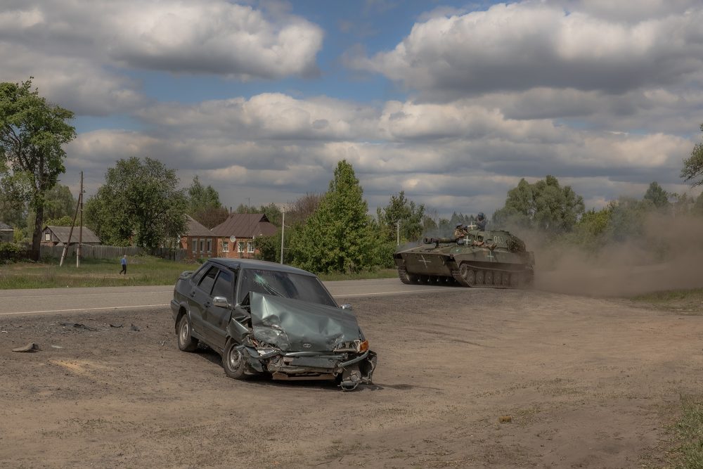 Ukrainischer Panzer in der Region Charkiw am Sonntag