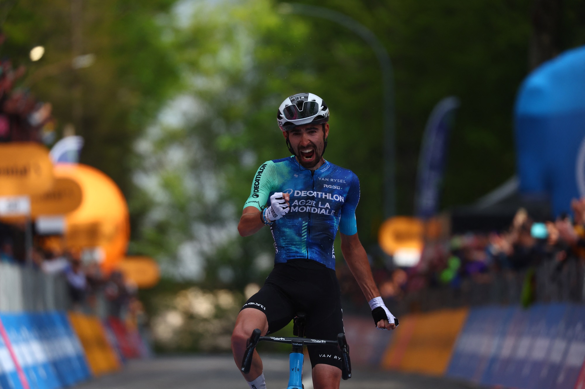 Valentin Paret-Peintre gewinnt zehnte Etappe beim Giro