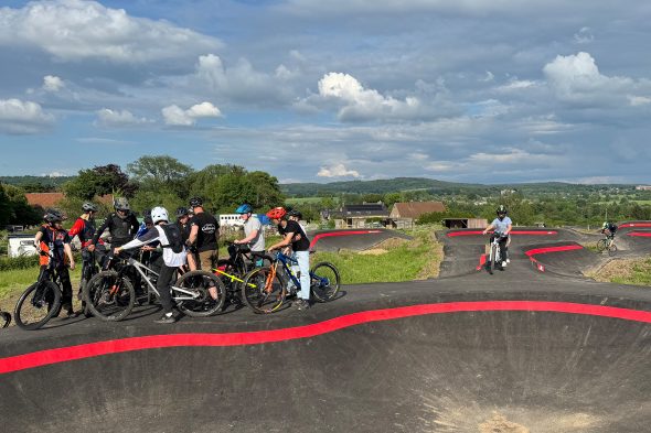 Bleyberg hat jetzt einen "Pumptrack" für Mountainbikes und BMX-Räder