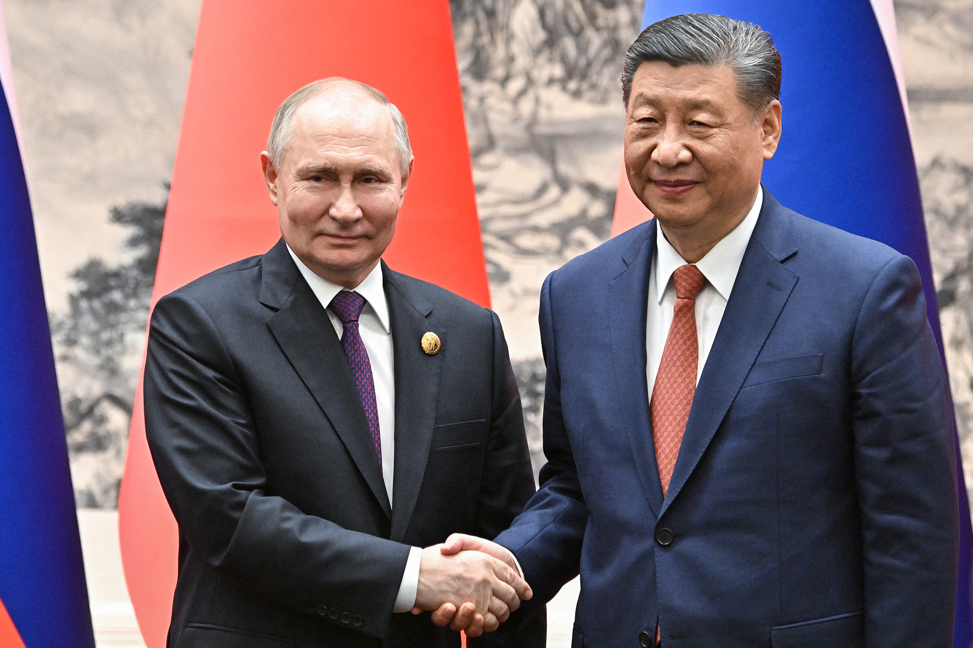Chinas Staats- und Parteichef Xi Jinping empfängt den russischen Präsidenten Putin in Peking