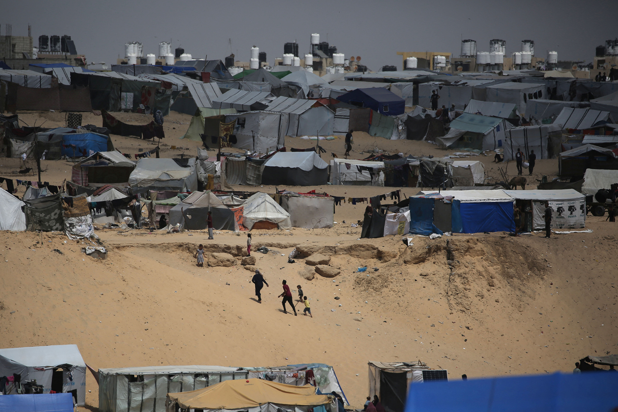 Lager für Vertriebene in Rafah im südlichen Gazastreifen an der Grenze zu Ägypten