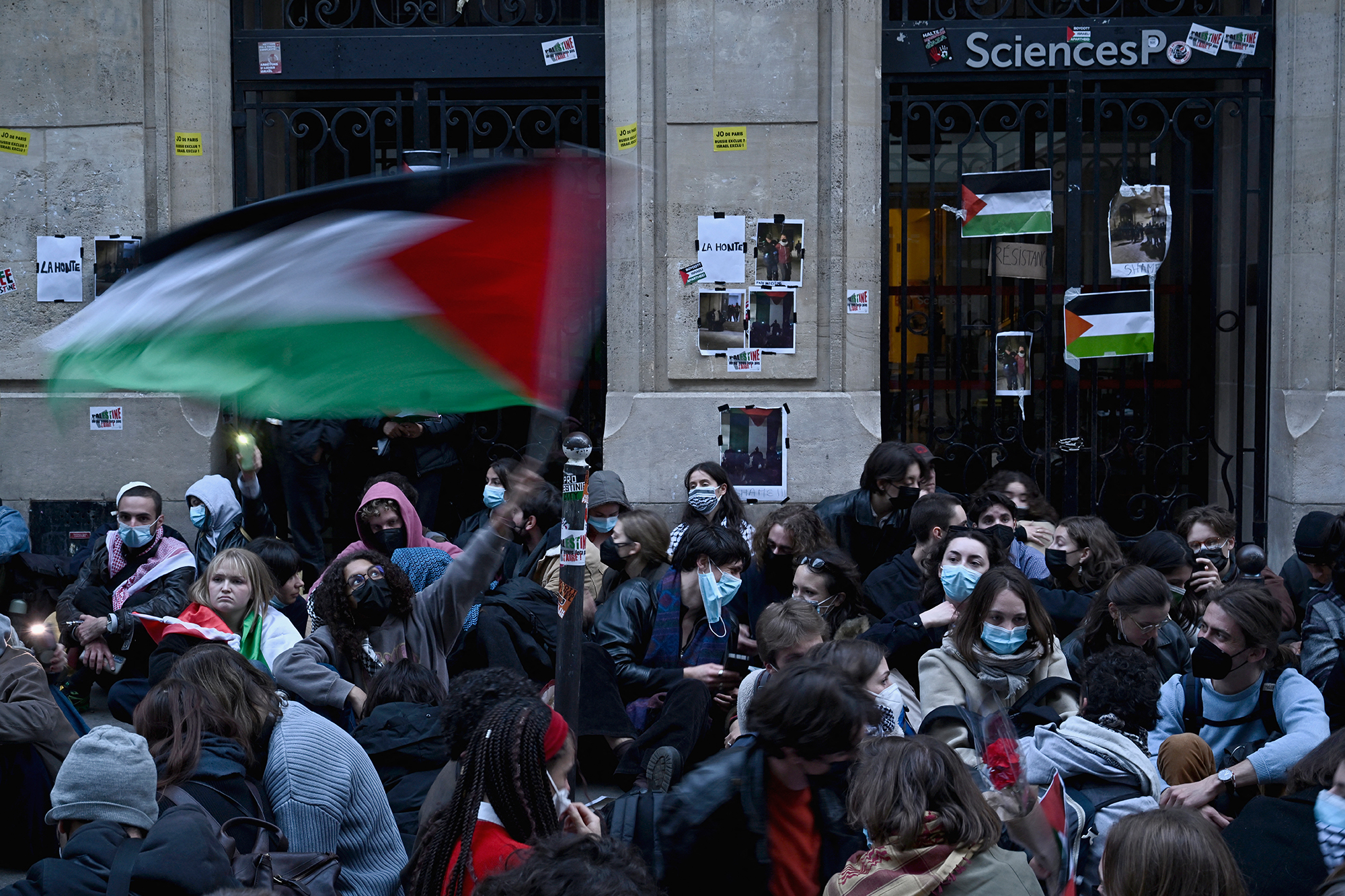 Propalästinensischer Protest vor der Pariser Universität Sciences Po