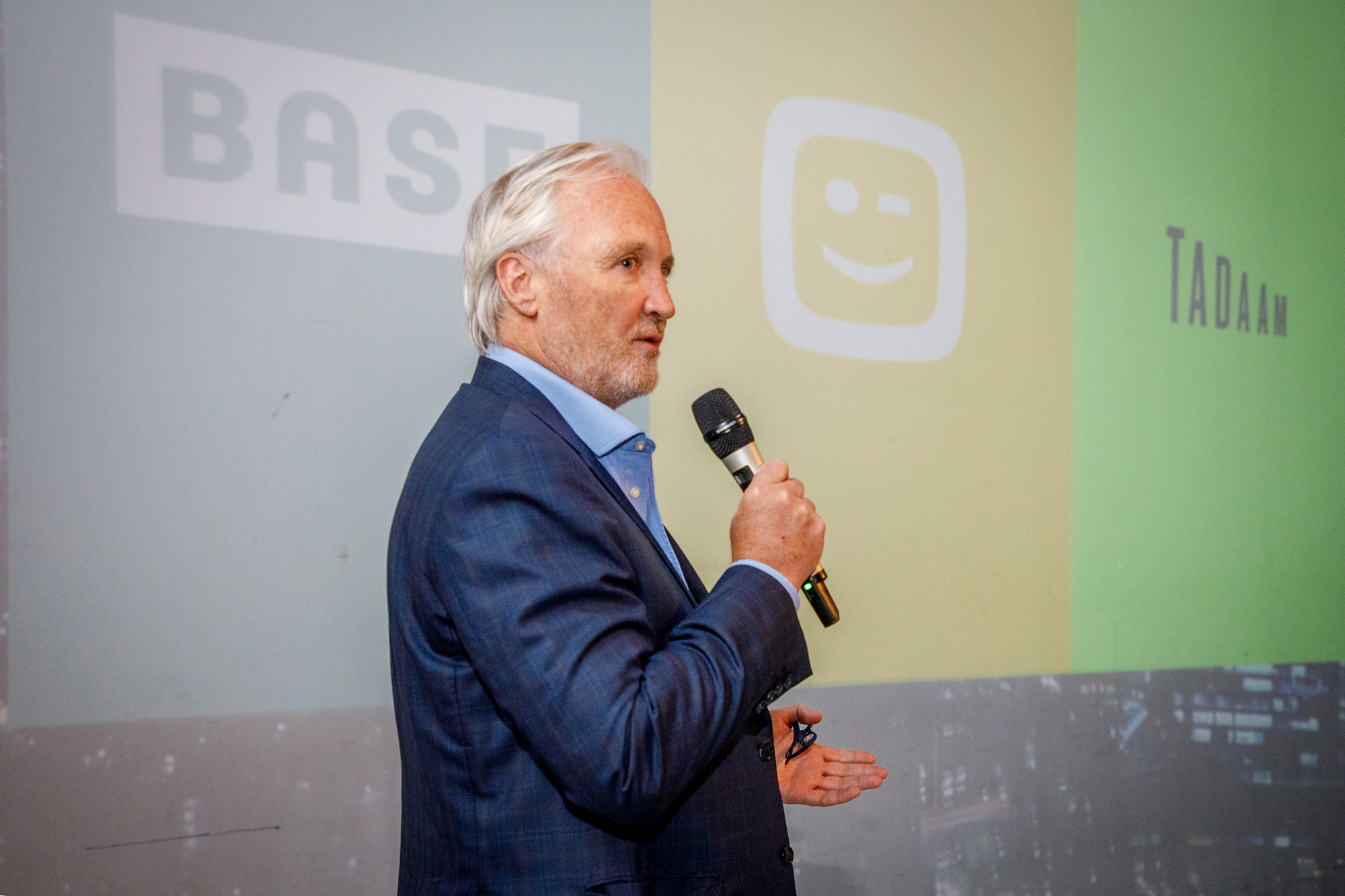 Telenet-CEO John Porter bei der Pressekonferenz in Brüssel