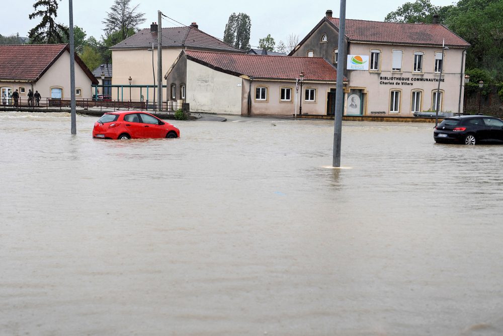 Unwetter in Nordfrankreich (Bimd: Jean-Christophe Verhaegen/AFP)