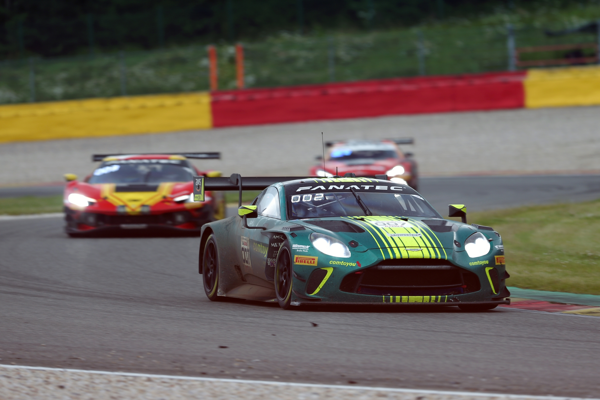 Aston Martin gewinnt das 24-Stunden-Rennen von Spa, für Ferrari bleibt nur Platz zwei